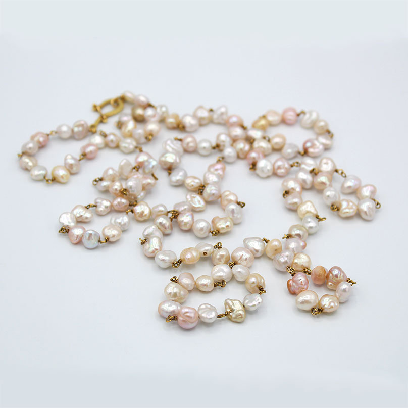 Vintage baroque pearl necklace Clearance