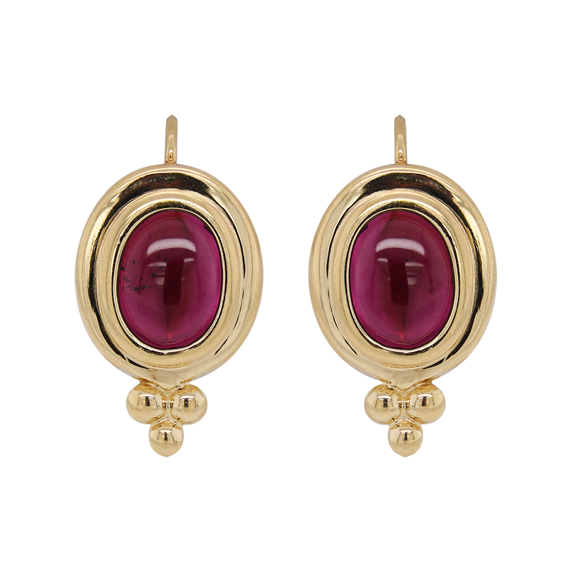 A PAIR OF RUBY, SAPPHIRE, EMERALD AND DIAMOND EARRINGS i… | Drouot.com
